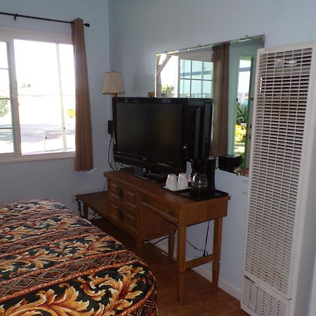 Cypress Tree Motel คายูคอส ภายนอก รูปภาพ