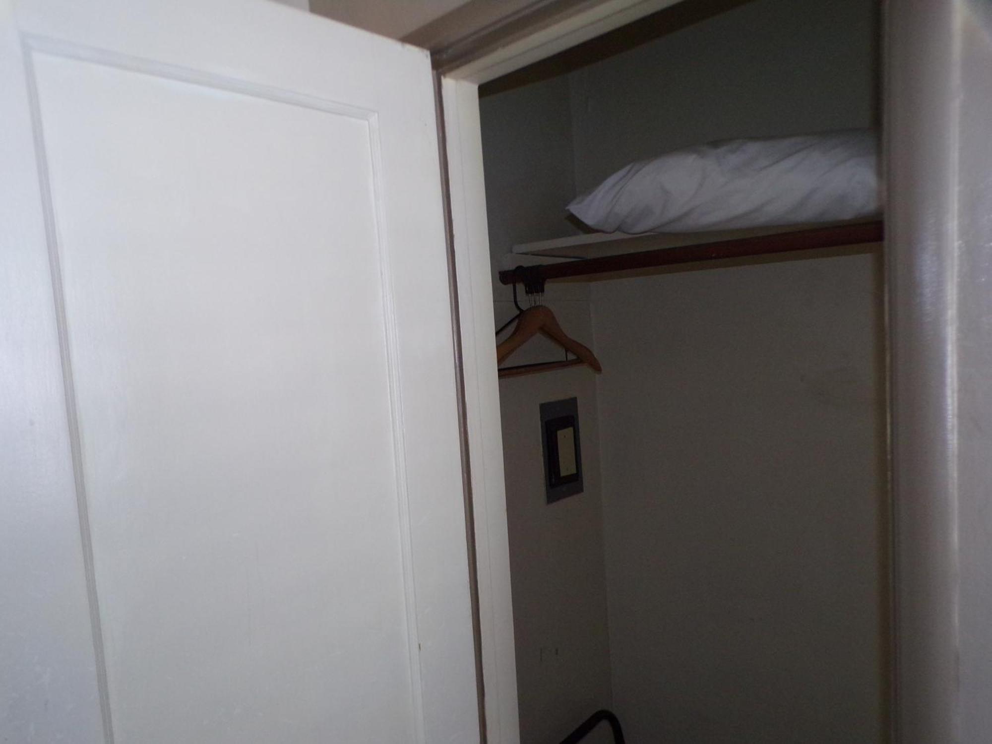 Cypress Tree Motel คายูคอส ภายนอก รูปภาพ